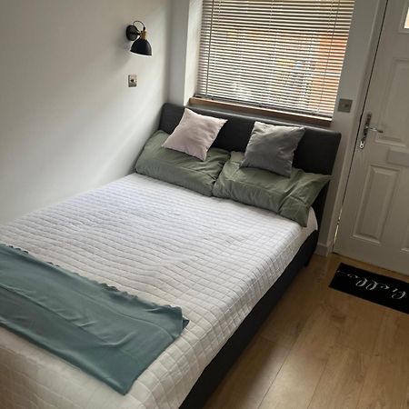 Appartamento Teddington Little Gem Londra Esterno foto