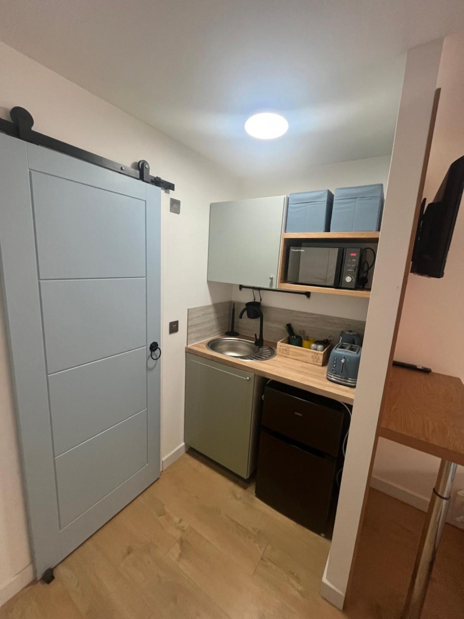 Appartamento Teddington Little Gem Londra Esterno foto