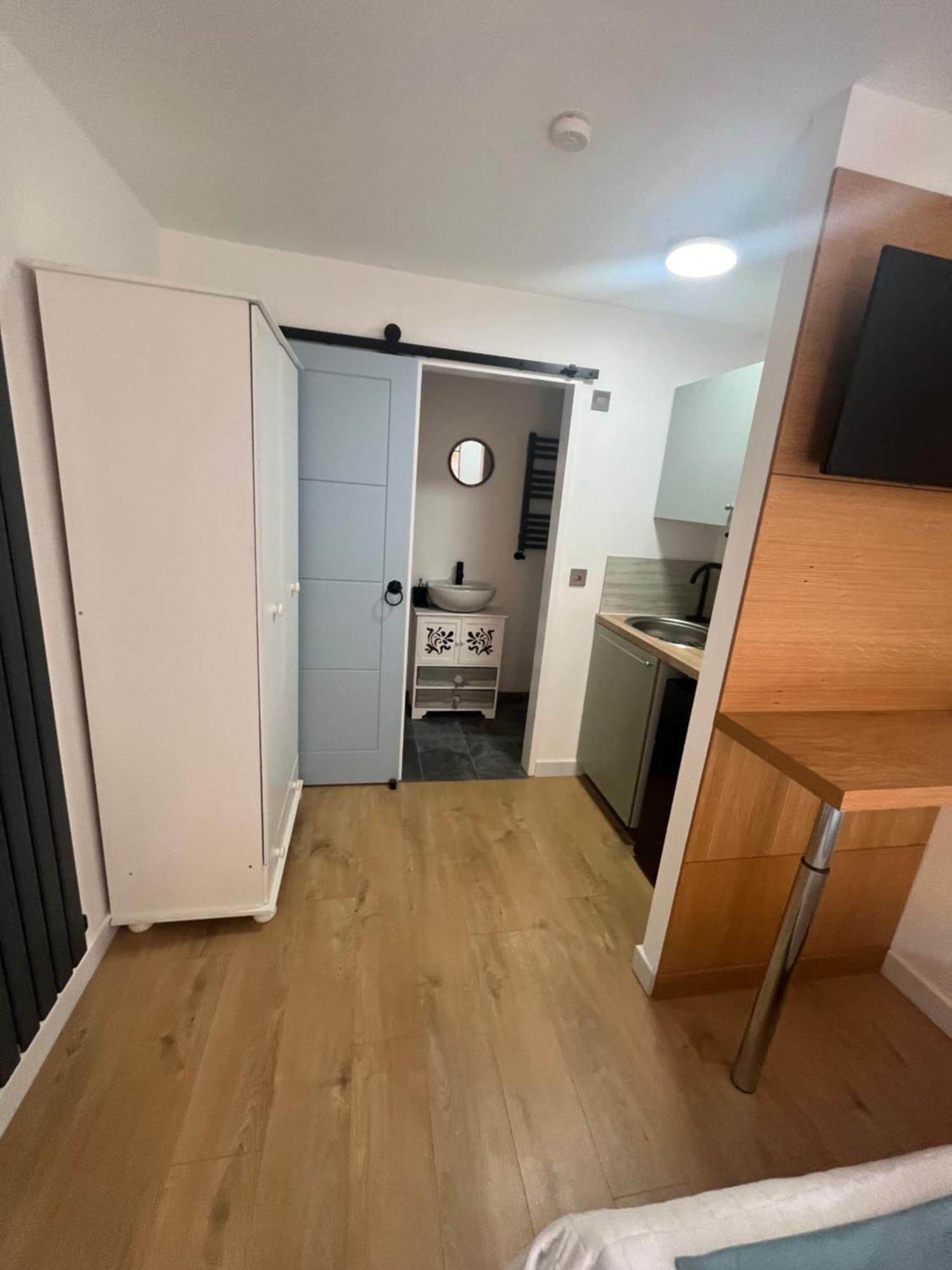 Appartamento Teddington Little Gem Londra Esterno foto