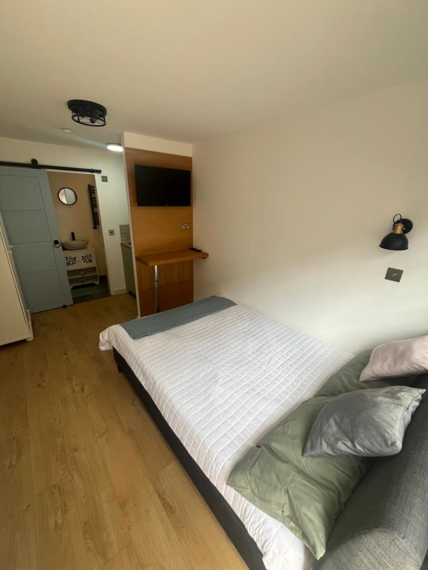 Appartamento Teddington Little Gem Londra Esterno foto