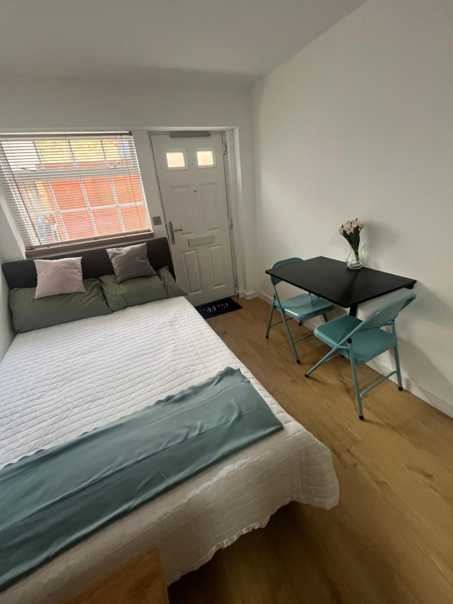 Appartamento Teddington Little Gem Londra Esterno foto